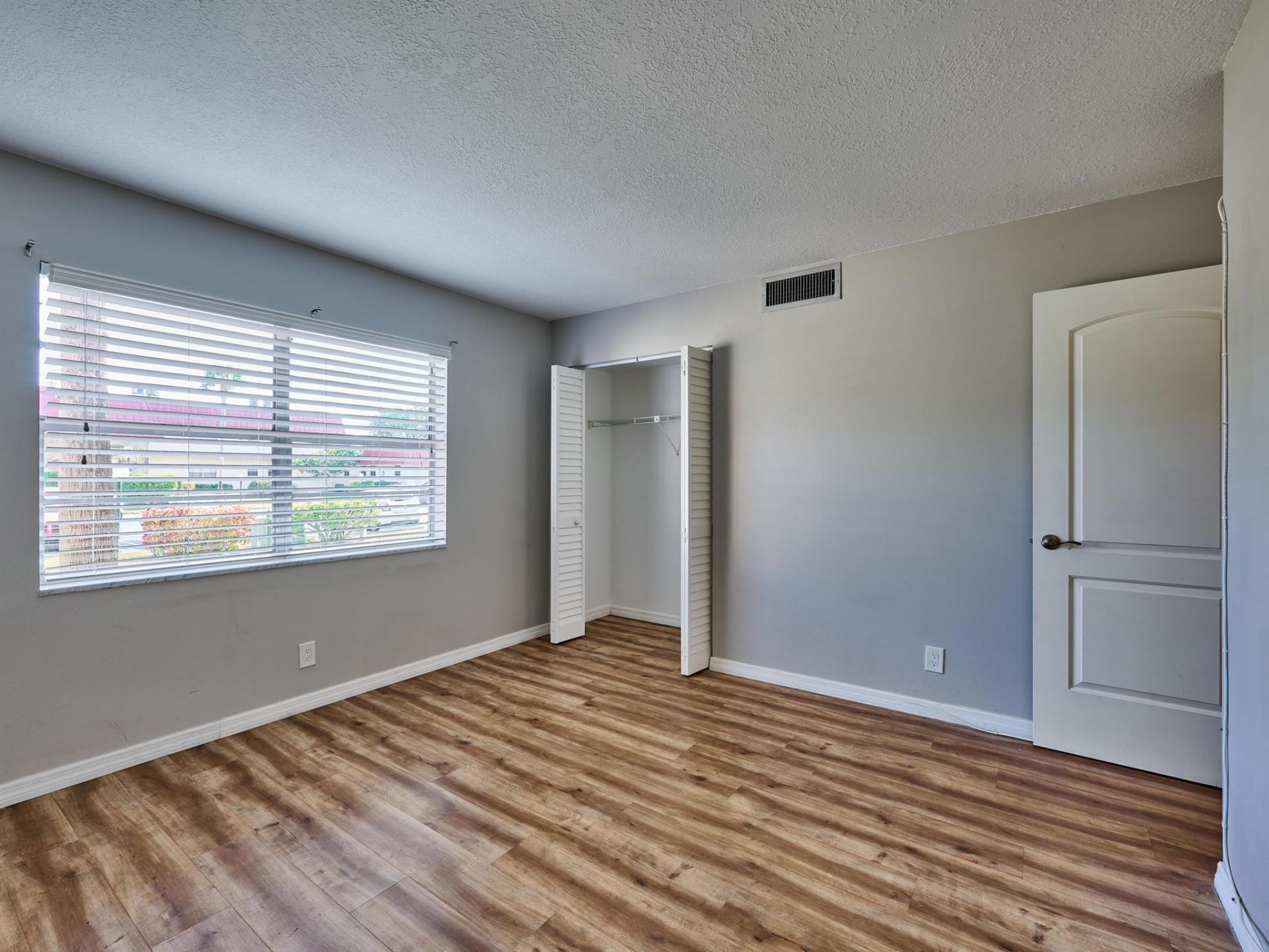 12021 W Greenway Drive, Unit 105, Royal Palm Beach, FL 33411 Photo