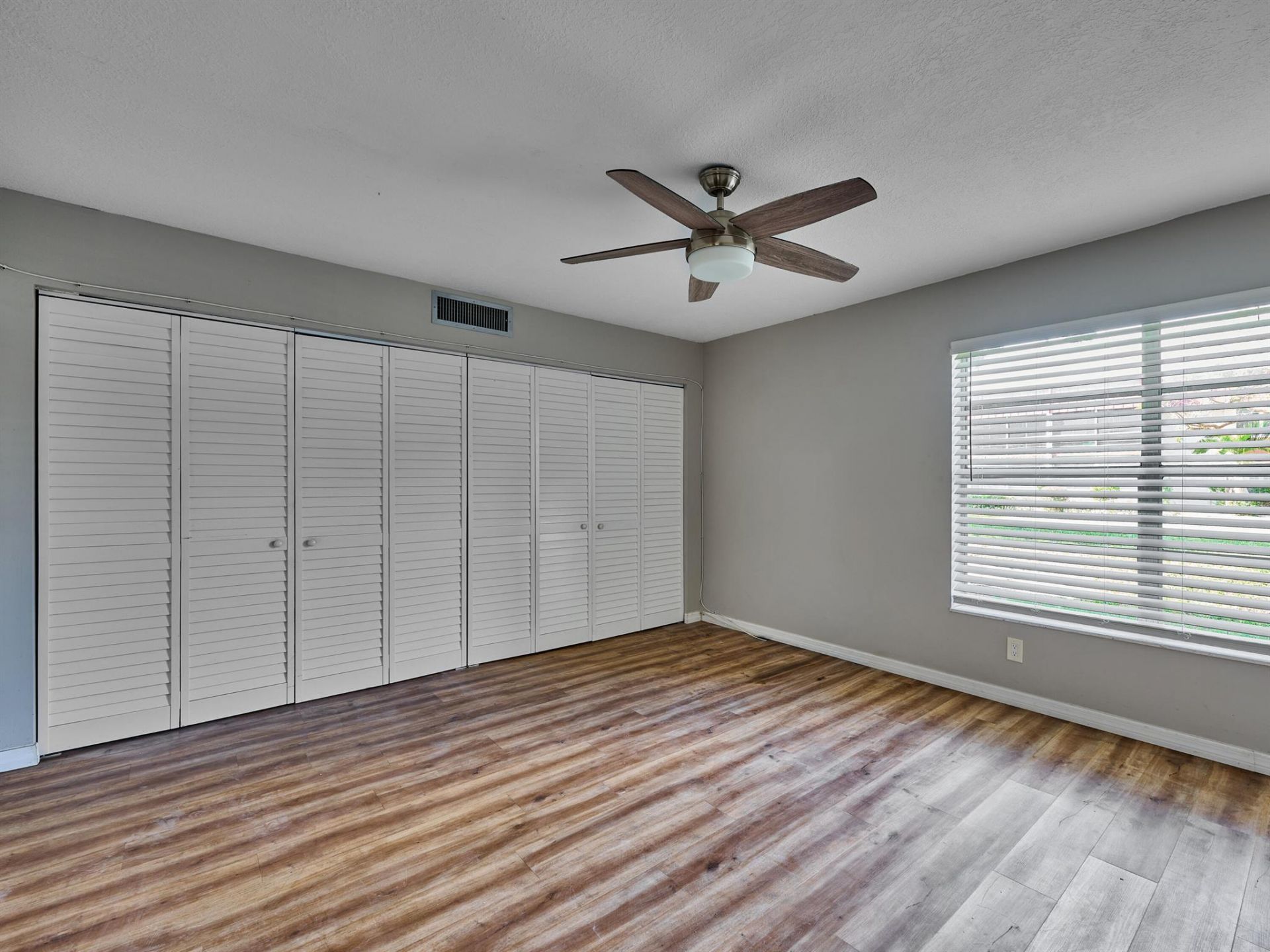 12021 W Greenway Drive, Unit 105, Royal Palm Beach, FL 33411 Photo