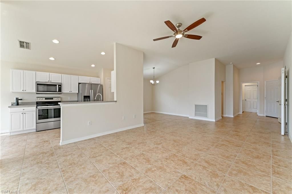 2476 Belleville Ct, Cape Coral, FL 33991 Photo