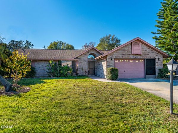 147 Village Lane, Daytona Beach, FL 32119