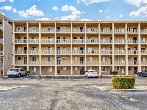 3564 LAKE BAYSHORE DRIVE, Unit 203, BRADENTON, FL 34205