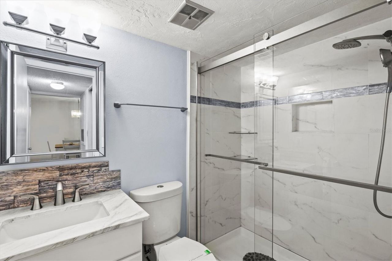 3564 Lake Bayshore Drive, Unit 203, Bradenton, FL 34205 Photo