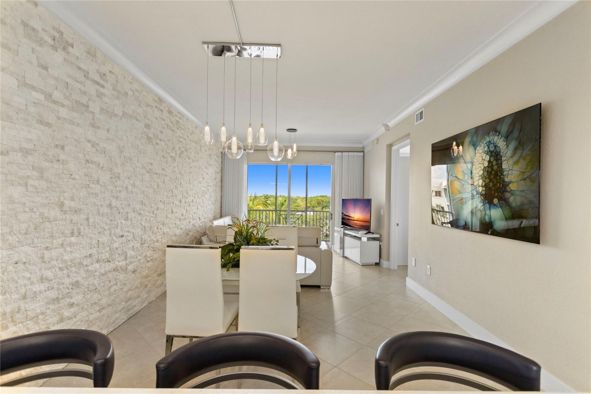 3500 Oaks Clubhouse Dr, Unit 505, Pompano Beach, FL 33069 Photo