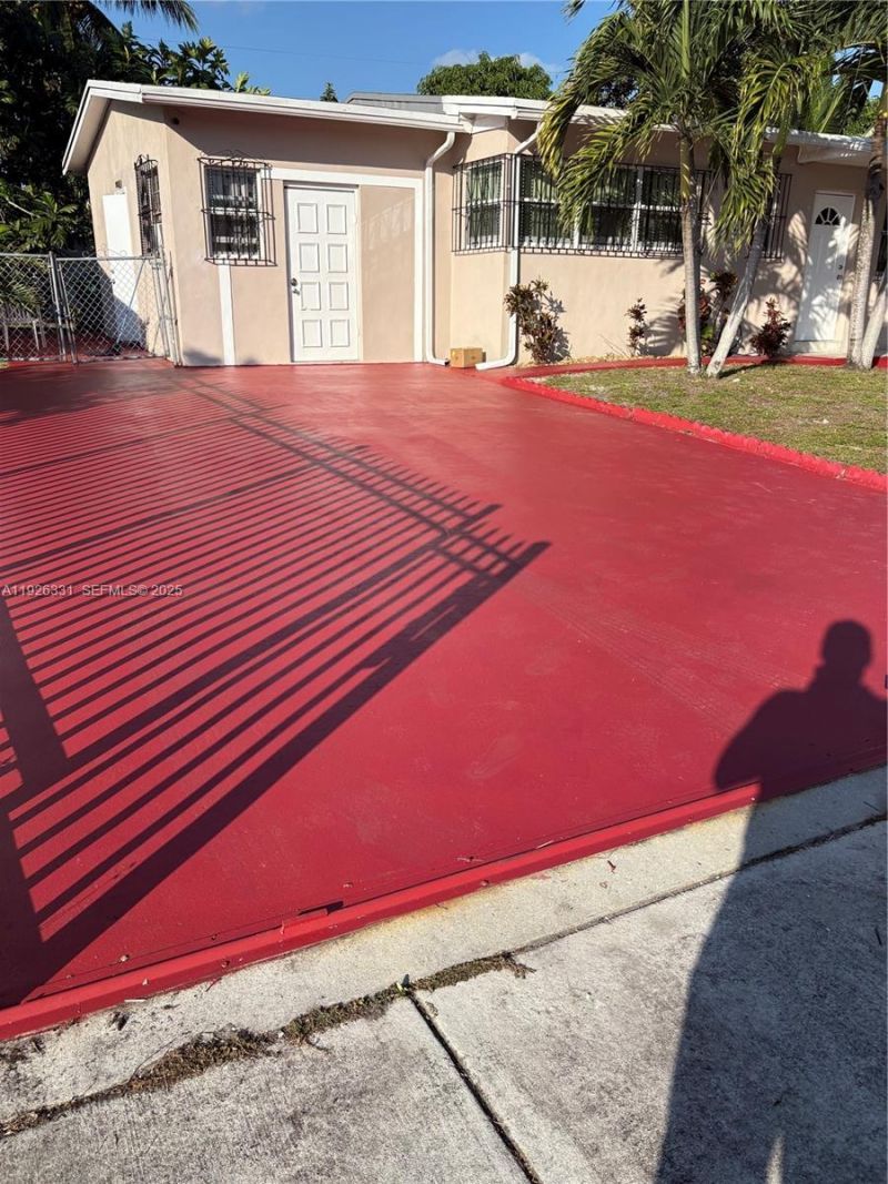 325 NW 193rd Ter, Miami Gardens, FL 33169 Photo