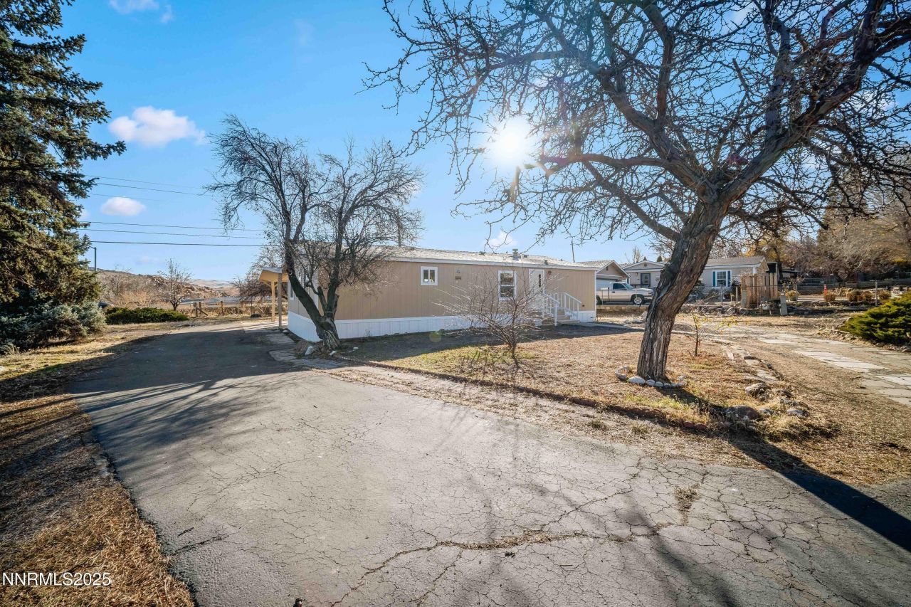 4688 E Leonesio Drive, Sun Valley, NV 89433 Photo