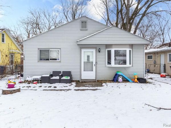 7420 Cavell Street, Westland, MI 48185