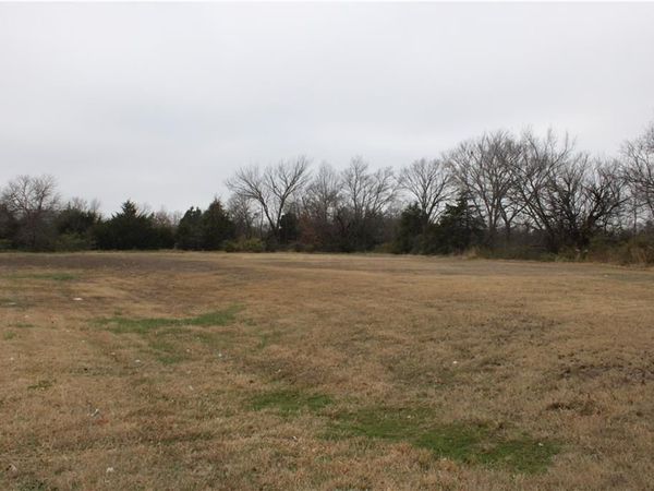 3222 W Main Street, Independence, KS 67301