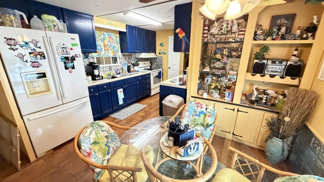 1517 Pisces Ln. Photo 5