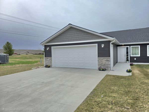 1037 Village Lane, Detroit Lakes, MN 56501