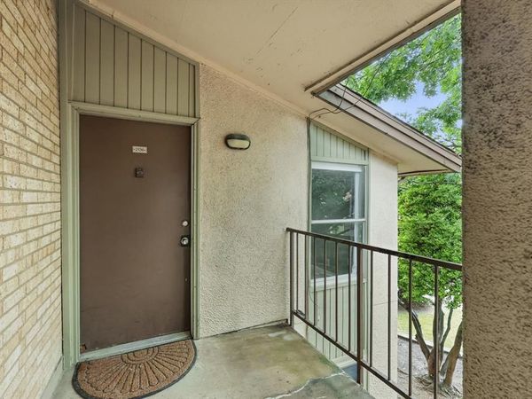 12824 Midway Road, Unit 2136, Dallas, TX 75244