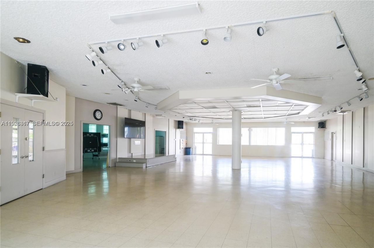 4441 NW 16th St, Unit J108, Lauderhill, FL 33313 Photo
