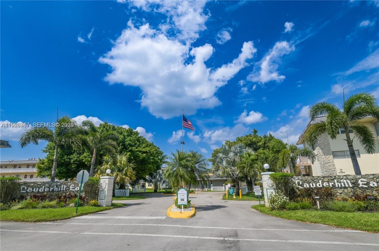 4441 NW 16th St, Unit J108, Lauderhill, FL 33313 Photo