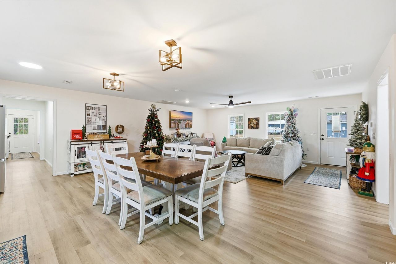 160 Leadwood St. Photo 10