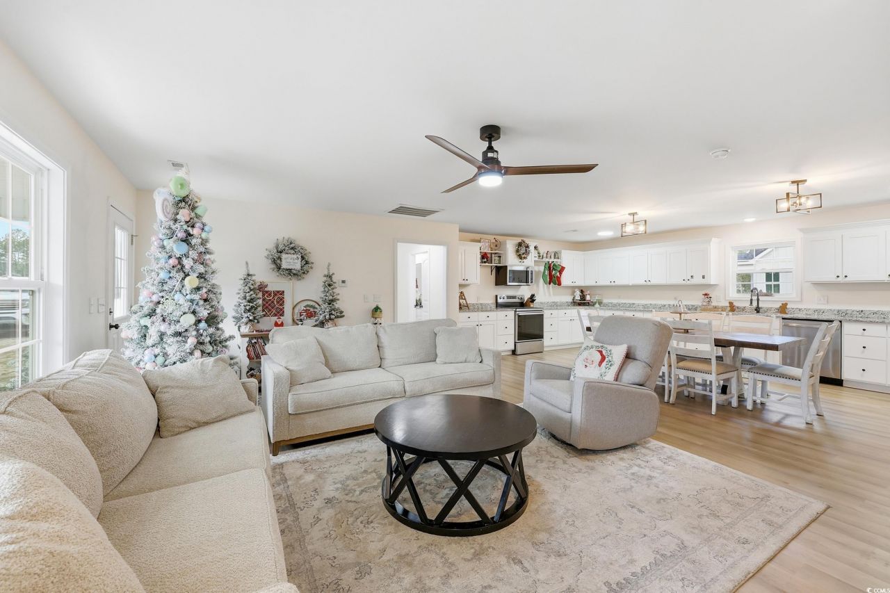 160 Leadwood St. Photo 11