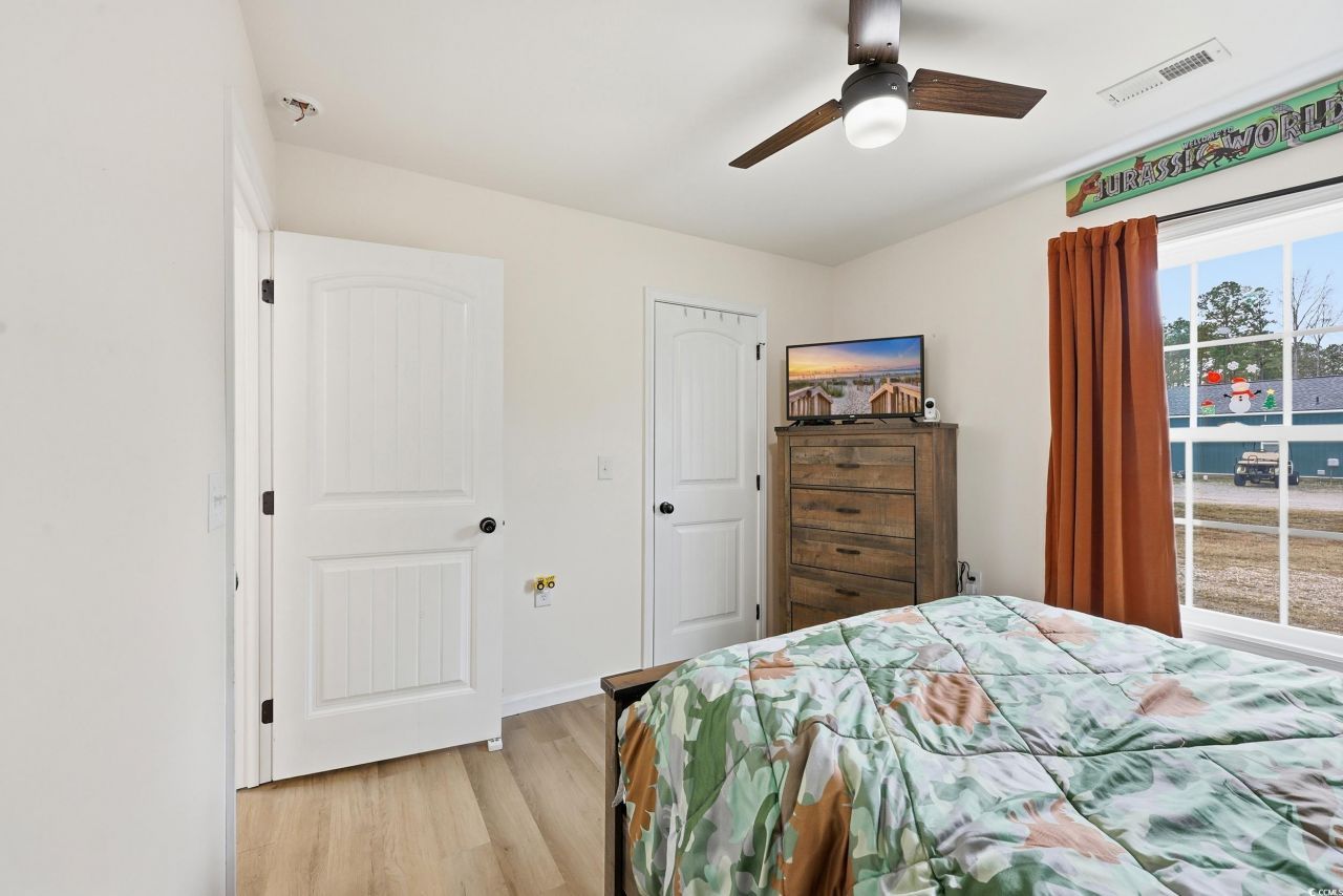 160 Leadwood St. Photo 17