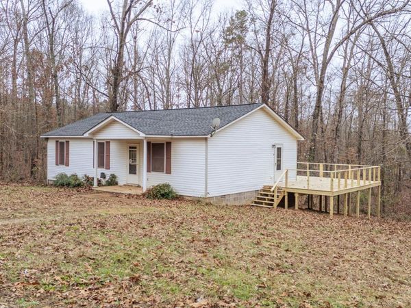 212 JOHNSON ST, Bethel Springs, TN 38315