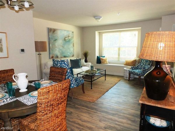 3932 Cloverlane Drive, Ypsilanti, MI 48197