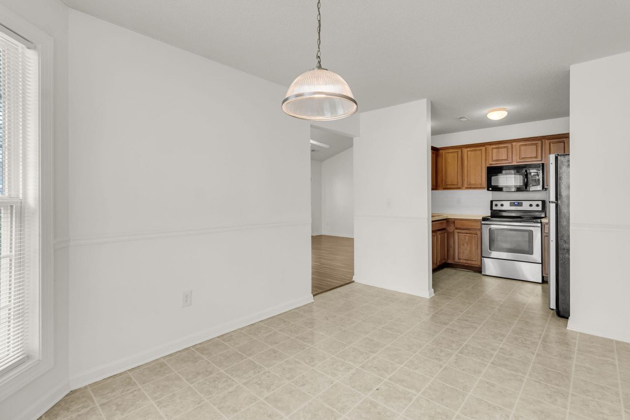 127 Trickle Drive Photo 12