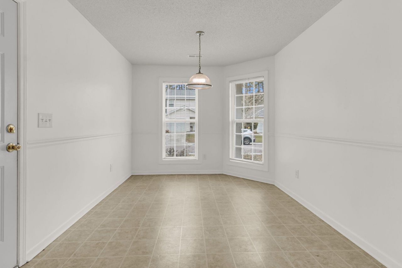 127 Trickle Drive Photo 14