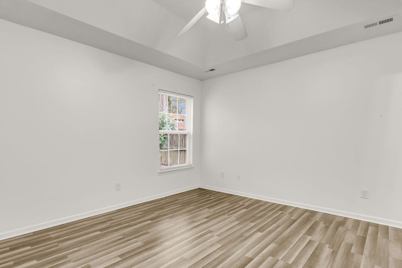 127 Trickle Drive Photo 21