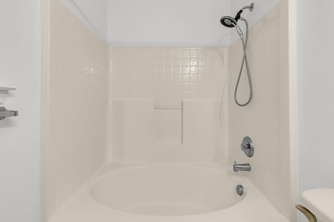 127 Trickle Drive Photo 25