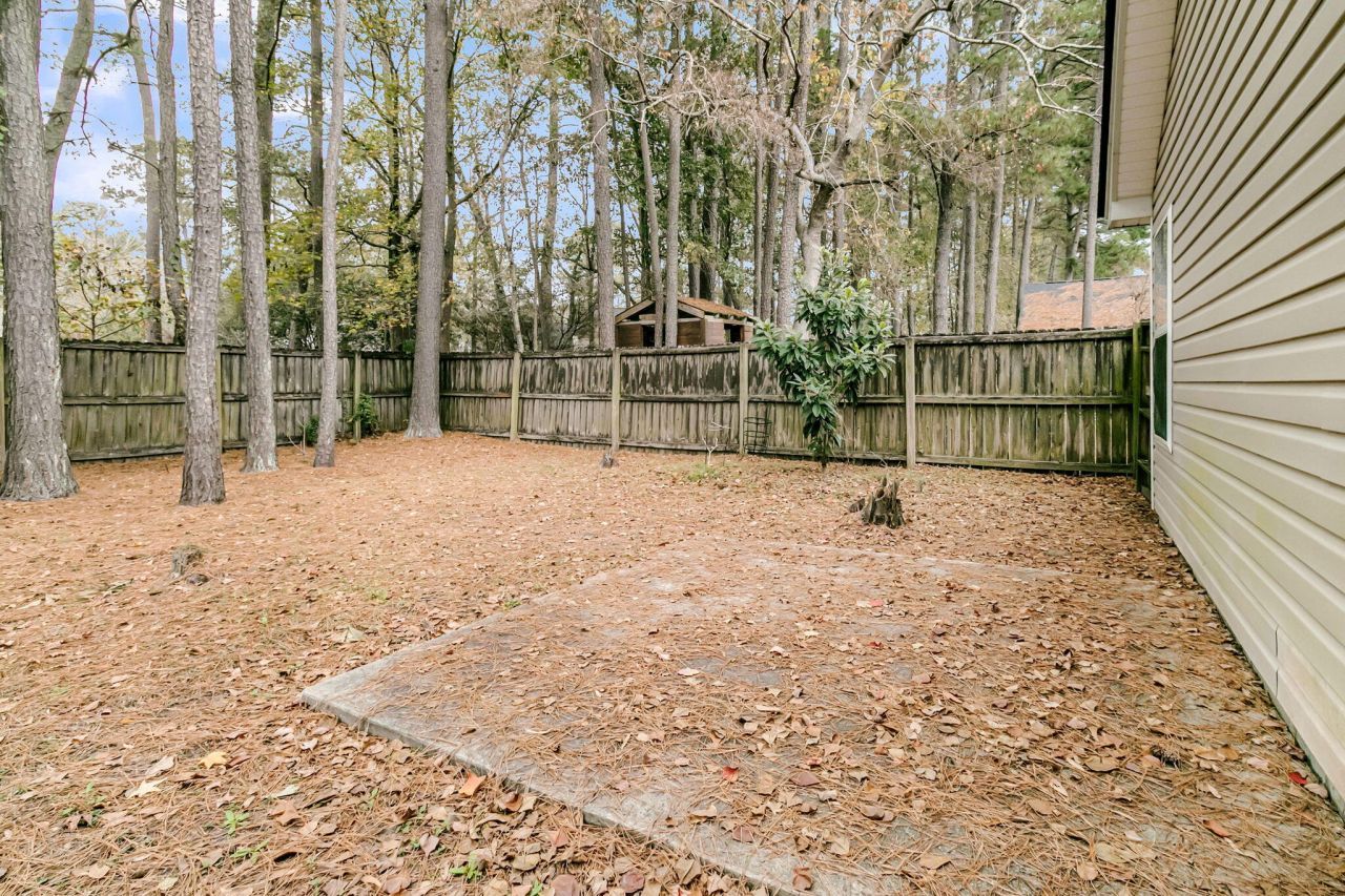 127 Trickle Drive Photo 33