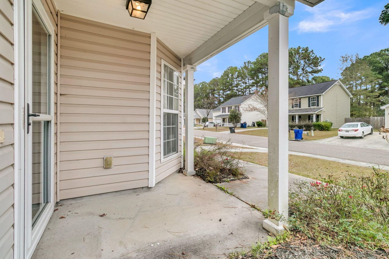 127 Trickle Drive Photo 6