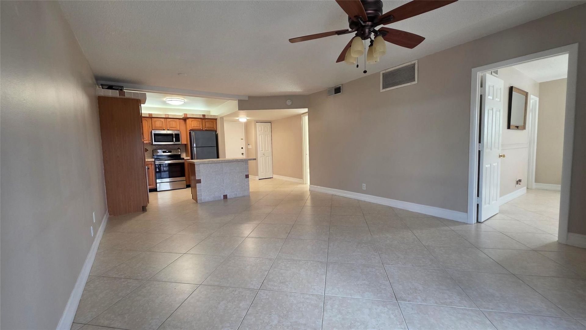 253 S Cypress Road, Unit 225, Pompano Beach, FL 33060 Photo