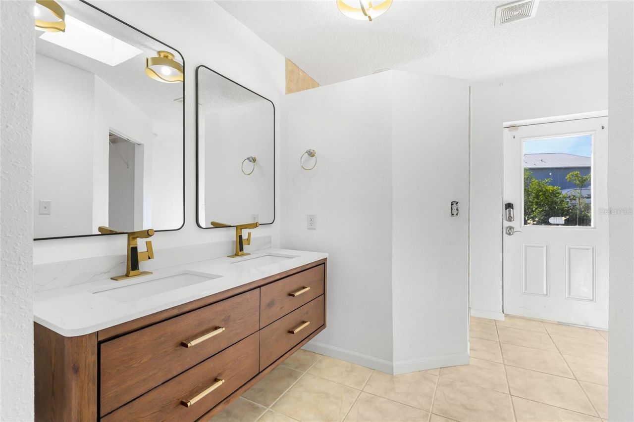 333 Sally Lee Drive, Ellenton, FL 34222 Photo