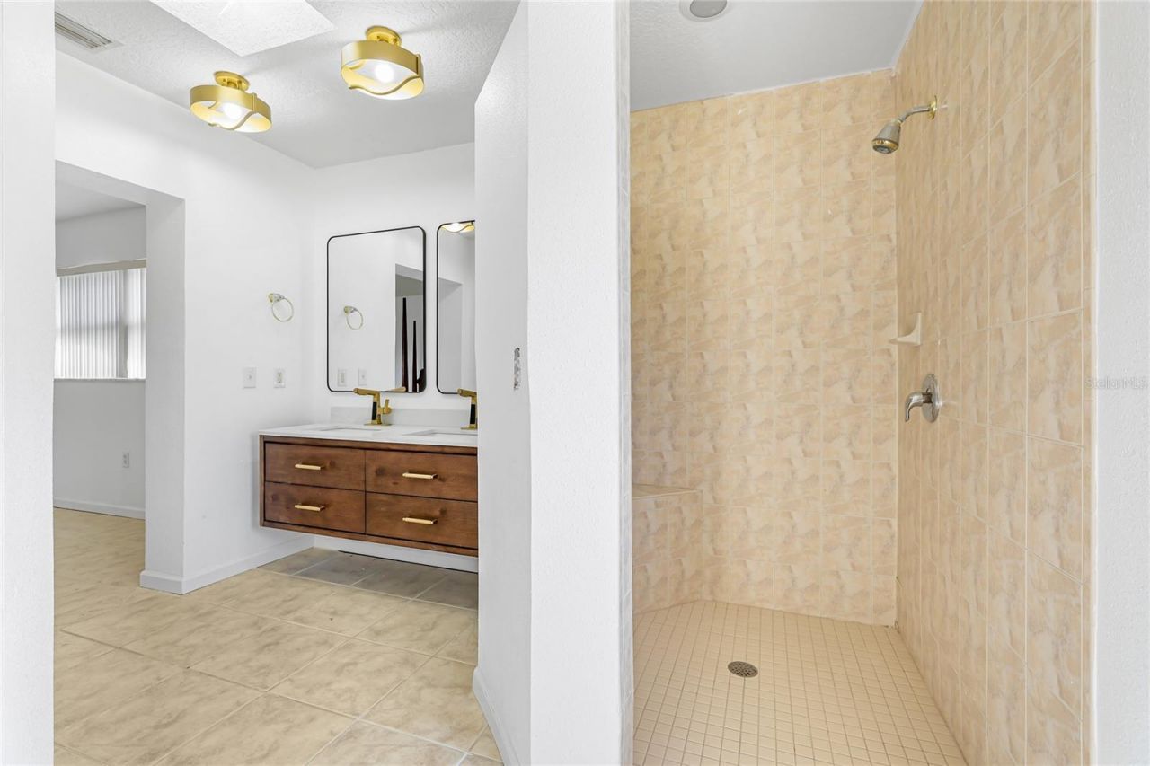 333 Sally Lee Drive, Ellenton, FL 34222 Photo