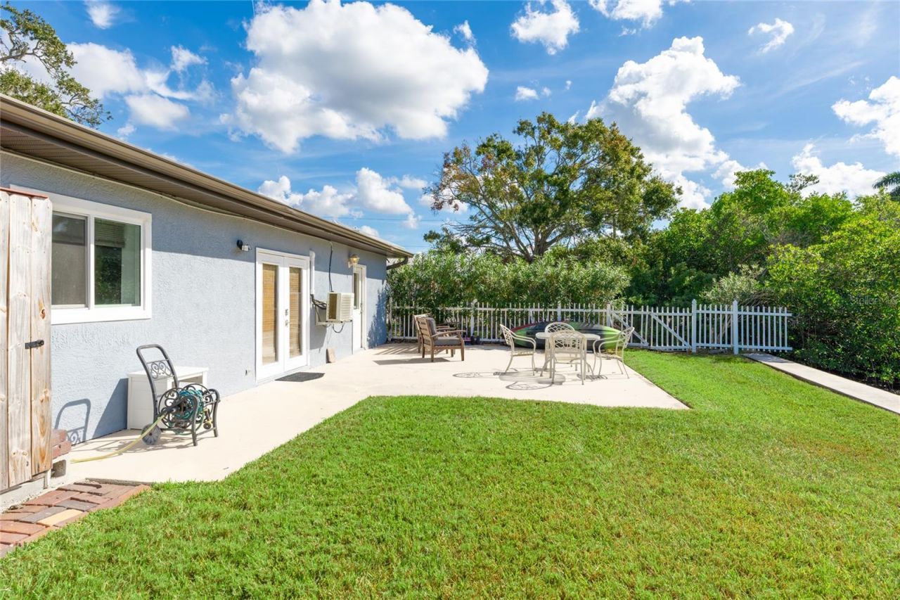 333 Sally Lee Drive, Ellenton, FL 34222 Photo
