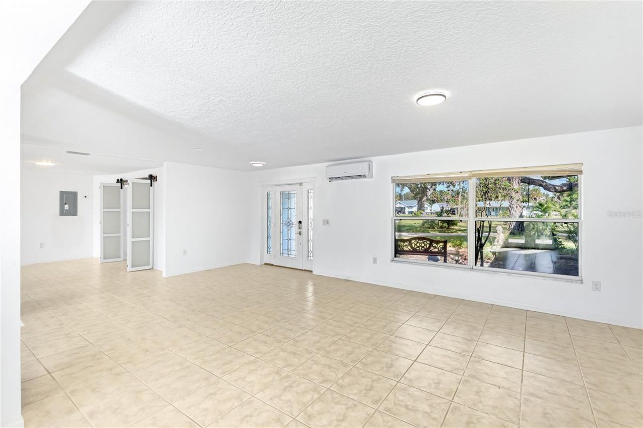 333 Sally Lee Drive, Ellenton, FL 34222 Photo