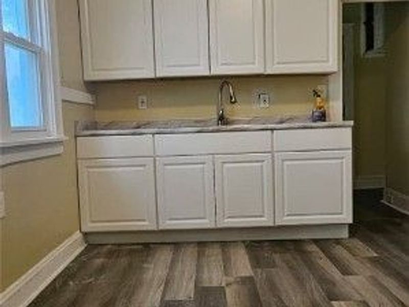 12909 Woodside Avenue, Cleveland, OH 44108 Photo 2