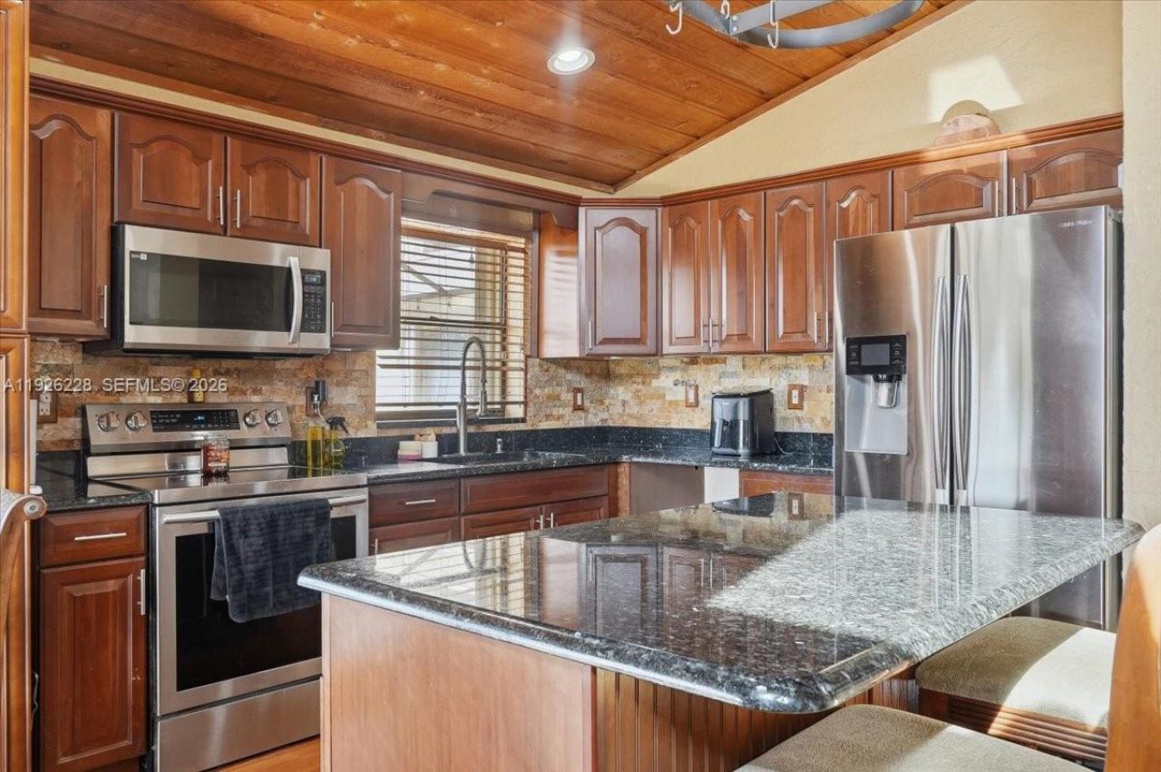 8213 Cassia Ter, Tamarac, FL 33321 Photo