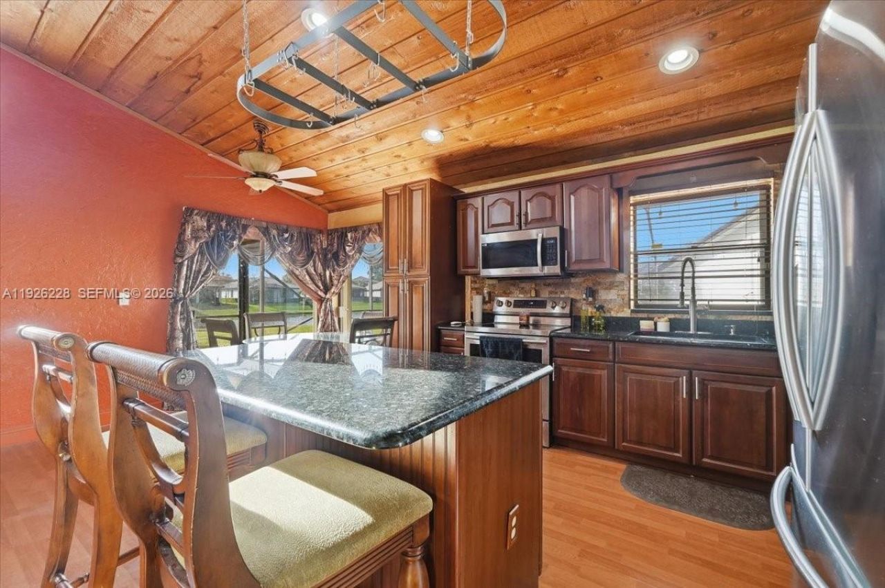 8213 Cassia Ter, Tamarac, FL 33321 Photo