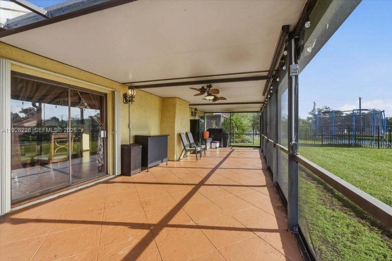 8213 Cassia Ter, Tamarac, FL 33321 Photo