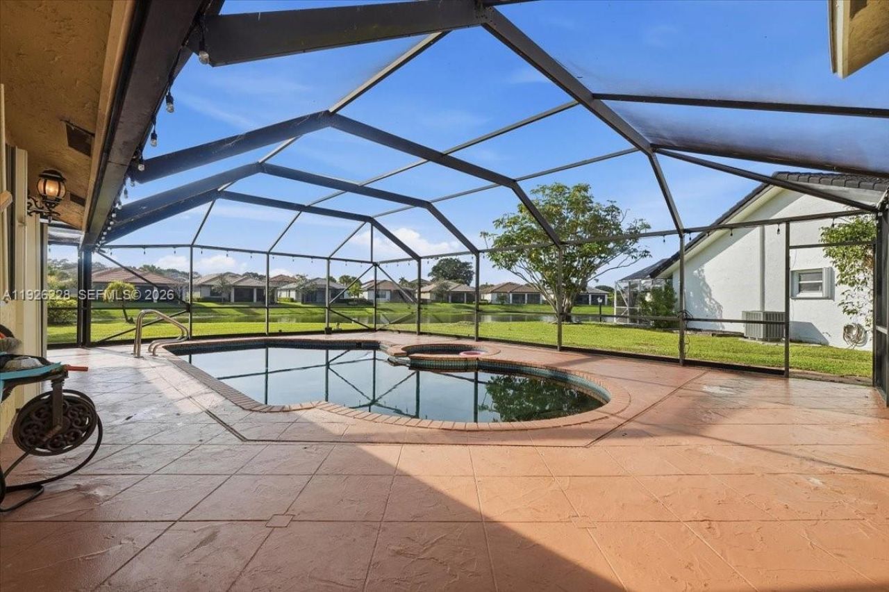 8213 Cassia Ter, Tamarac, FL 33321 Photo