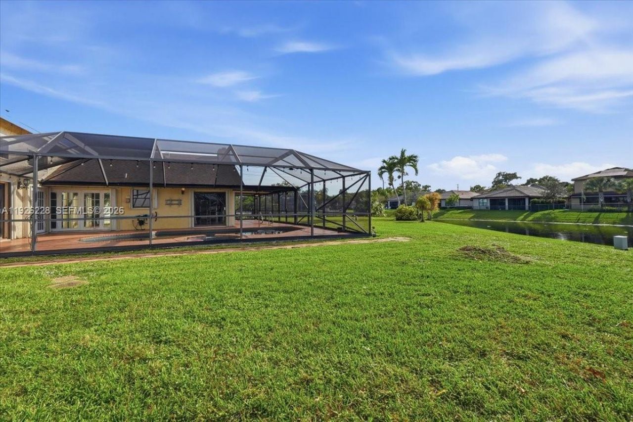 8213 Cassia Ter, Tamarac, FL 33321 Photo