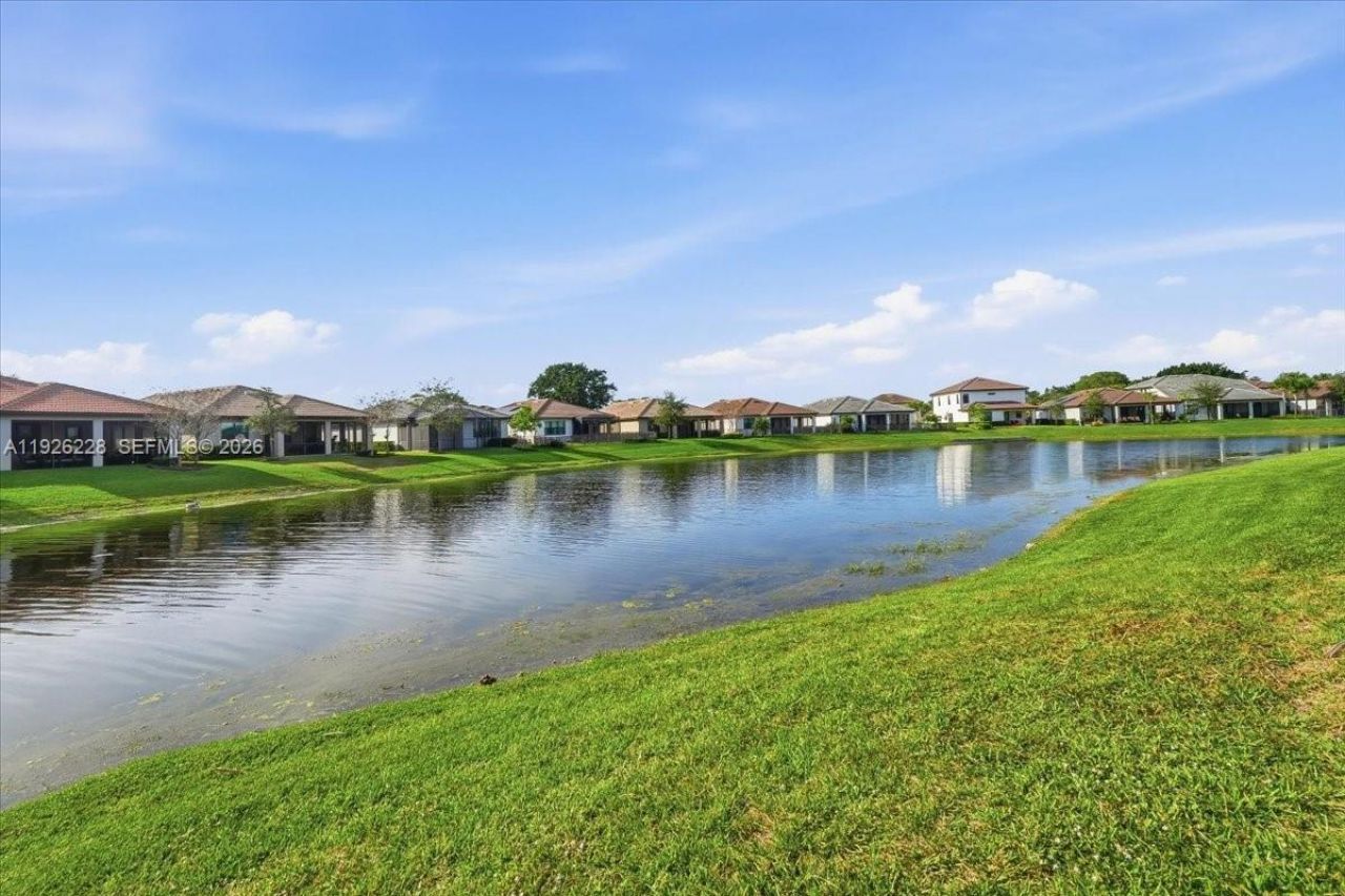 8213 Cassia Ter, Tamarac, FL 33321 Photo