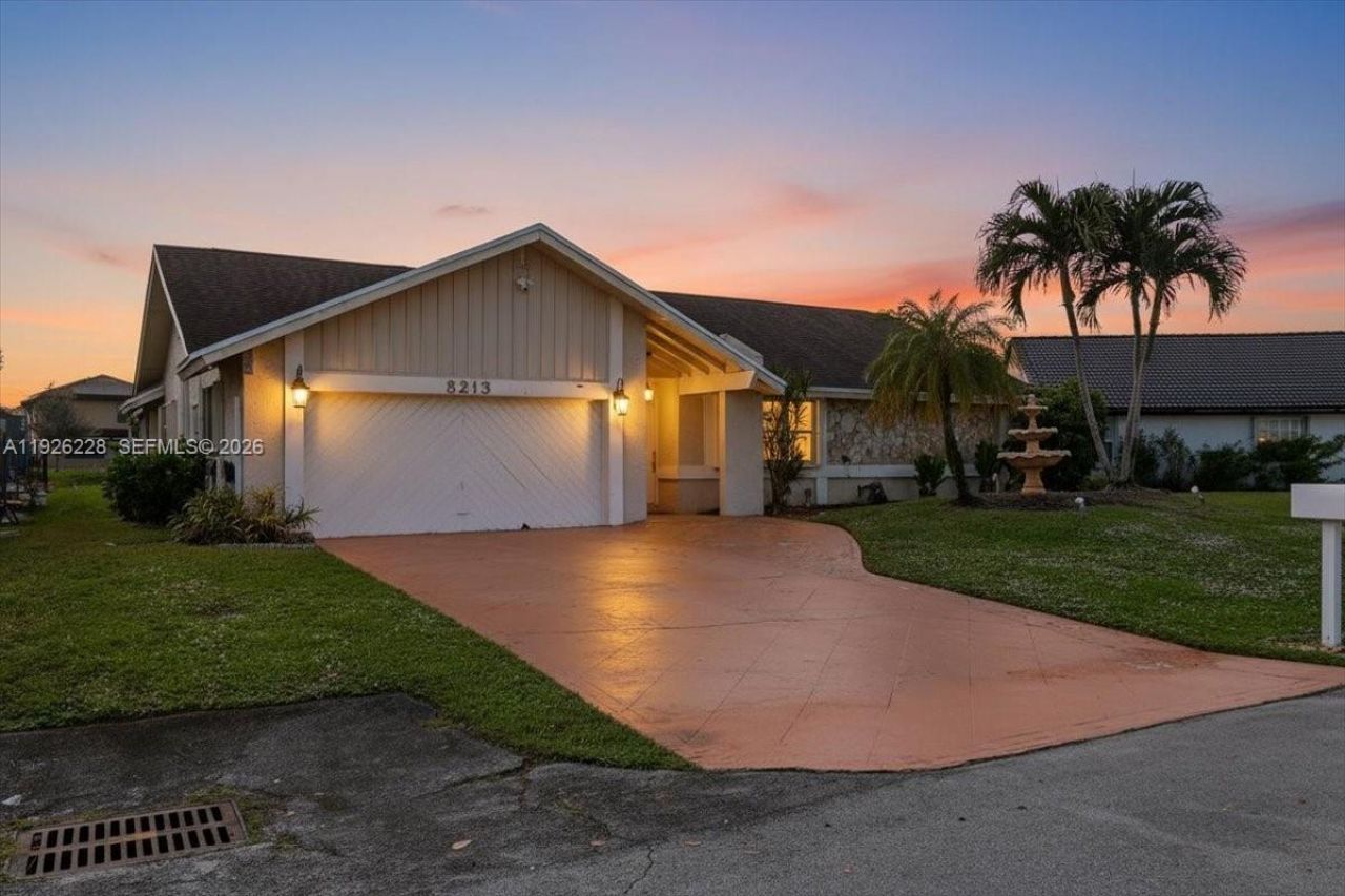 8213 Cassia Ter, Tamarac, FL 33321 Photo