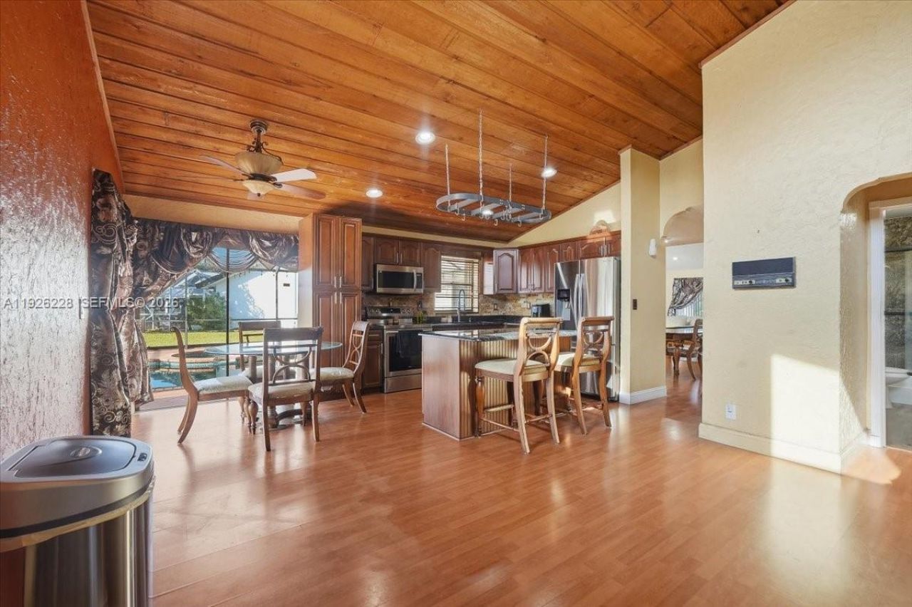 8213 Cassia Ter, Tamarac, FL 33321 Photo