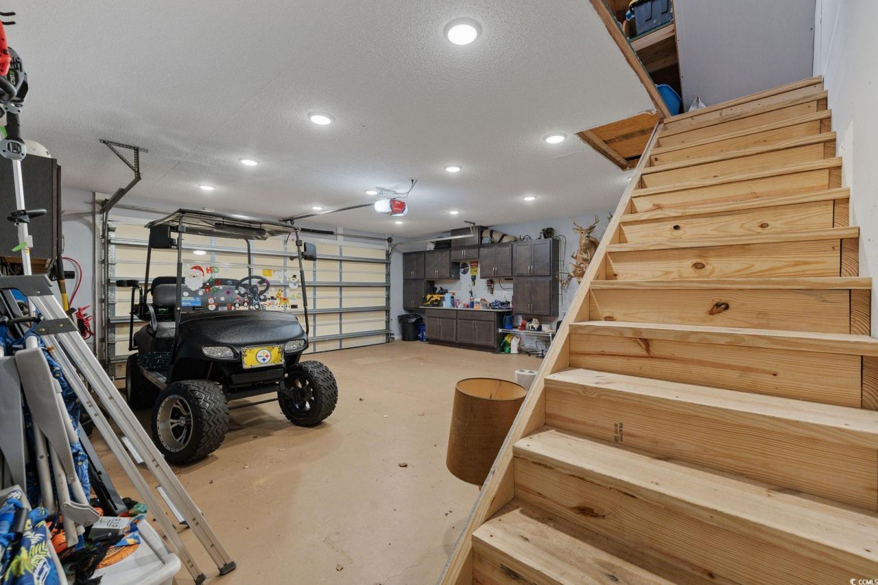 1427 Half Penny Loop Photo 28