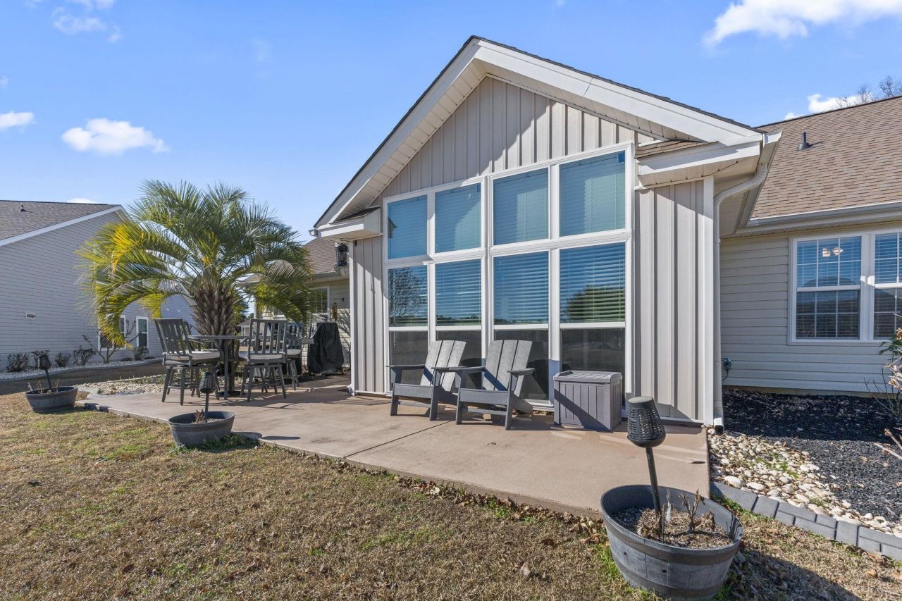 1427 Half Penny Loop Photo 31