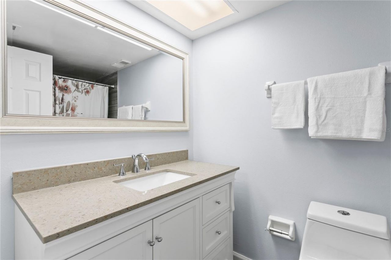 4920 Locust Street Ne, Unit 115, Saint Petersburg, FL 33703 Photo