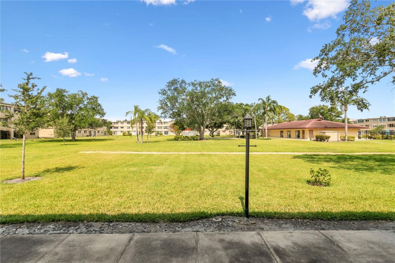4920 Locust Street Ne, Unit 115, Saint Petersburg, FL 33703 Photo