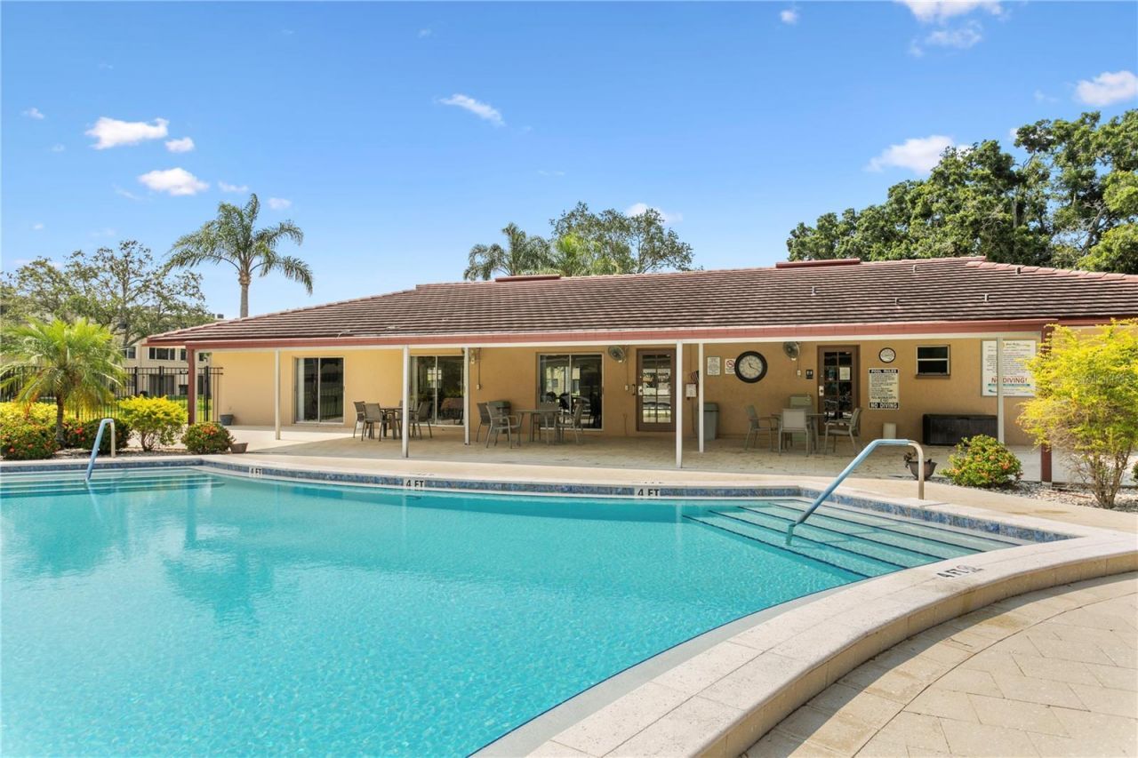 4920 Locust Street Ne, Unit 115, Saint Petersburg, FL 33703 Photo