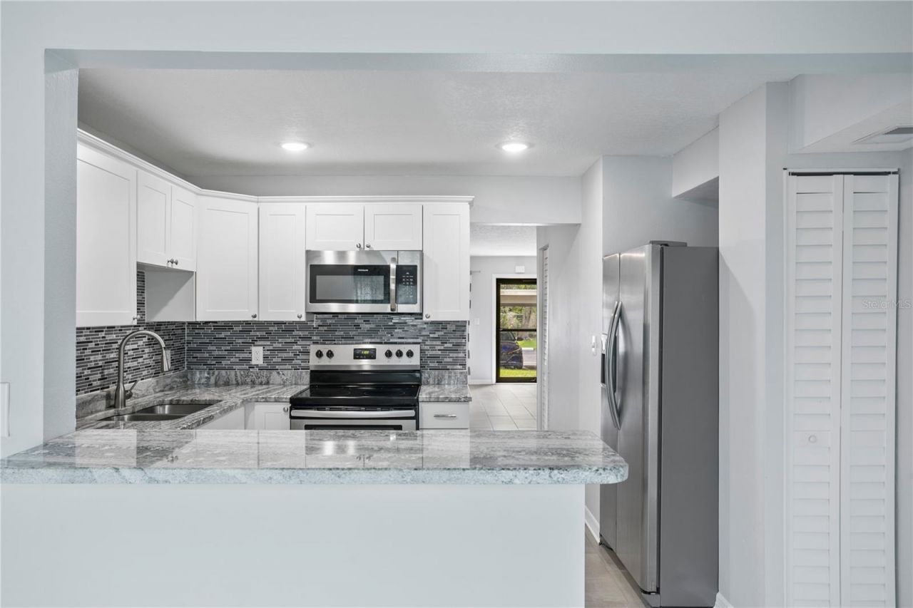 4920 Locust Street Ne, Unit 115, Saint Petersburg, FL 33703 Photo