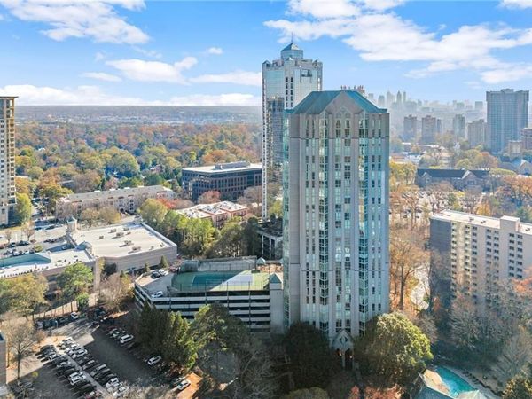 2870 Pharr Court South NW, Unit 2210, Atlanta, GA 30305