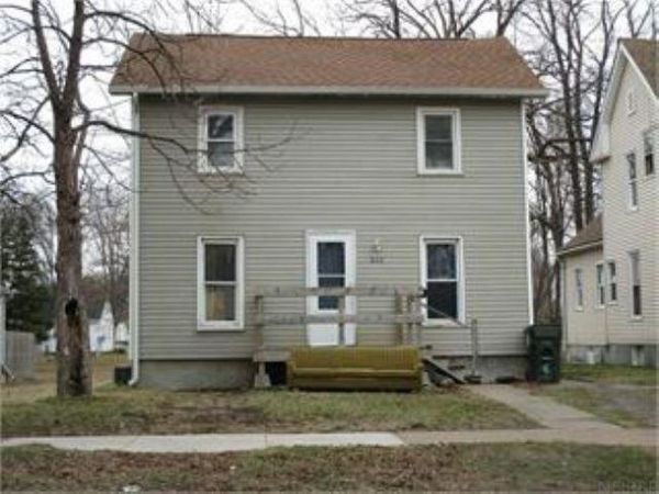 618 Kern Street, Waterloo, IA 50703