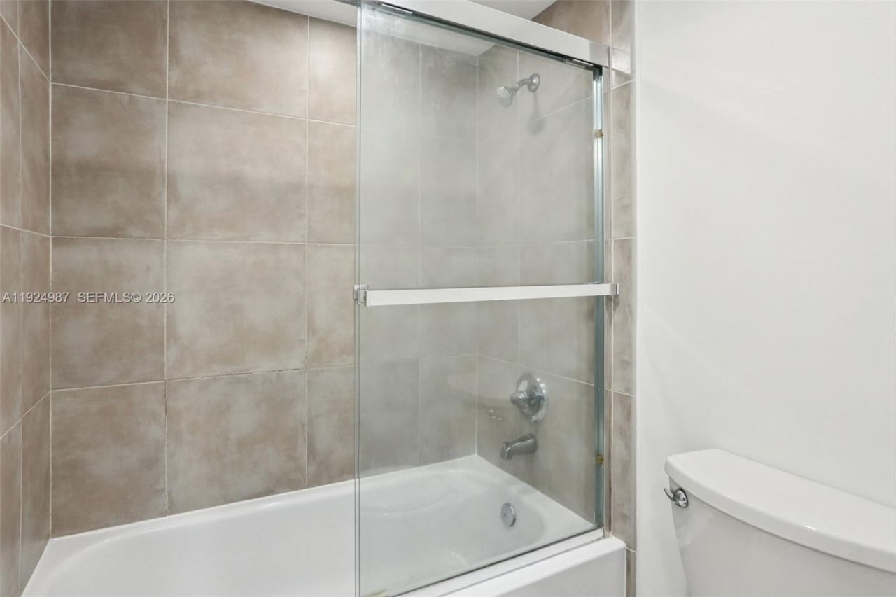 777 NE 62nd St, Unit C400, Miami, FL 33138 Photo